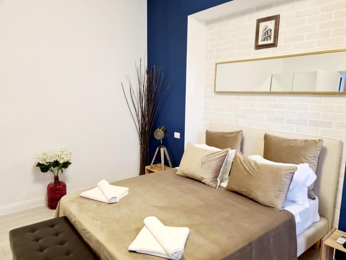 Metropole Apartments - Old City Bukarest Zimmer foto